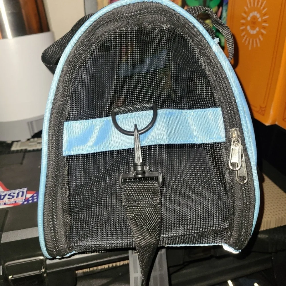 Kitten carrier